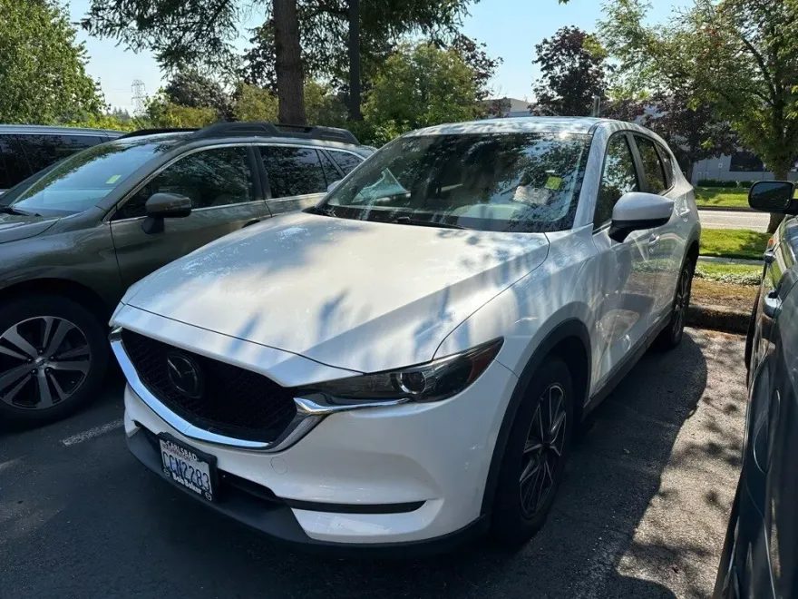 2018 Mazda CX-5 Touring photo 1