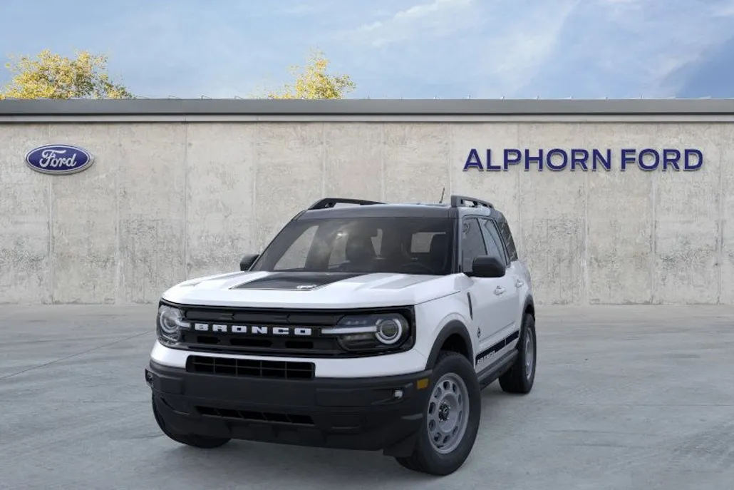 2024 Ford Bronco Sport Outer Banks photo 1