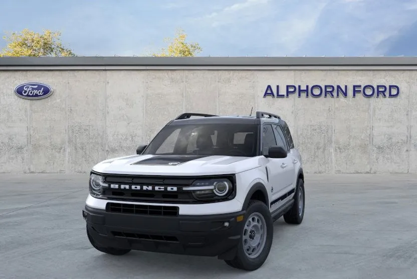 2024 Ford Bronco Sport Outer Banks photo 1