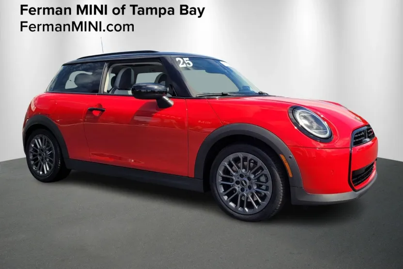 2025 Mini Cooper 2 Door Hardtop Signature photo 1