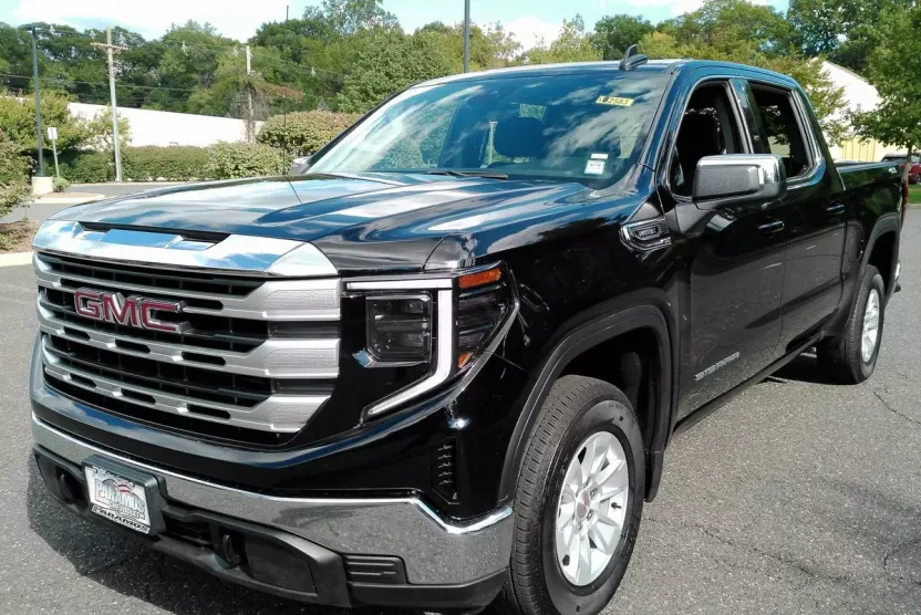 2024 Gmc Sierra 1500 SLE photo 1