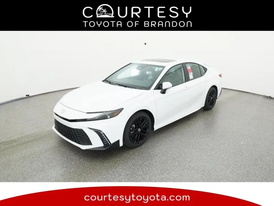 2026 Toyota Camry SE photo 1