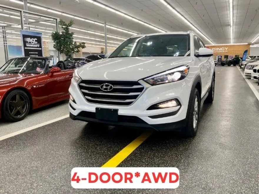 2017 Hyundai Tucson SE photo 1