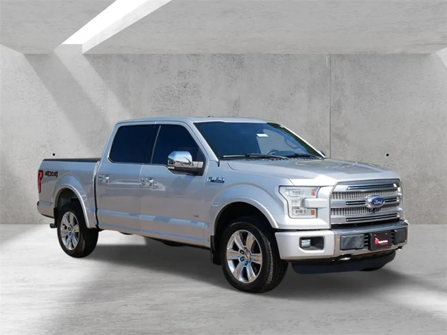 2015 Ford F-150 Platinum photo 1