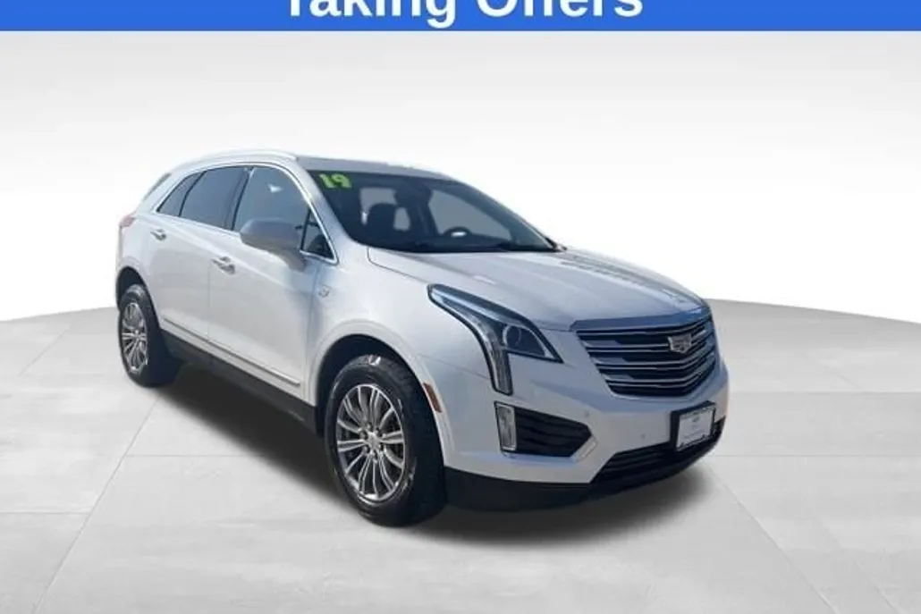 2019 Cadillac XT5 Luxury photo 1
