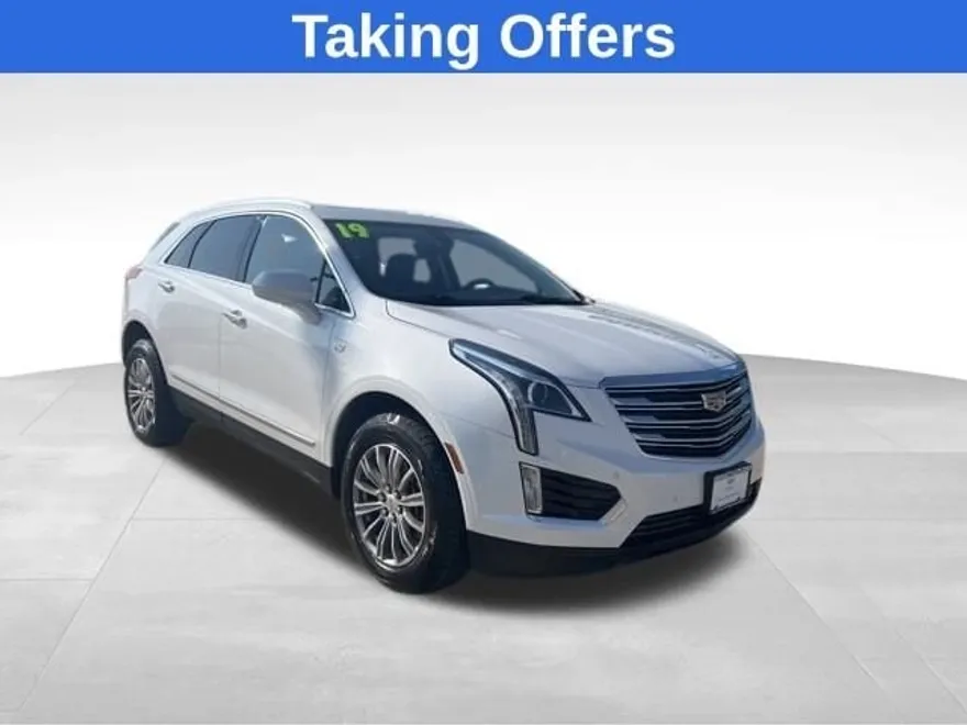 2019 Cadillac XT5 Luxury photo 1
