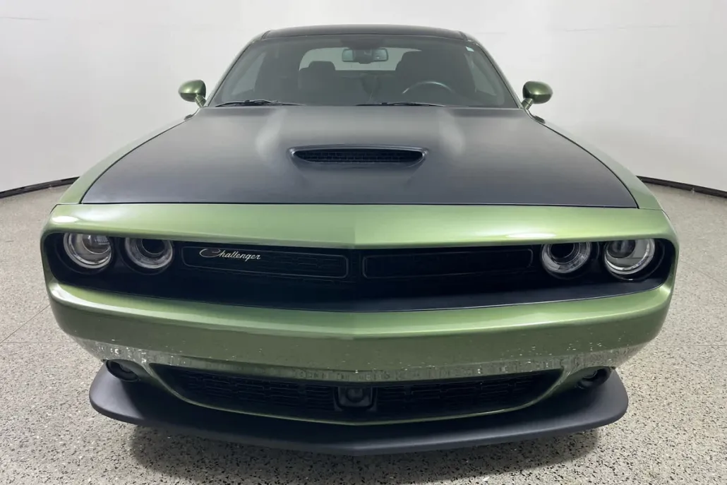 2023 Dodge Challenger R/T Scat Pack photo 1