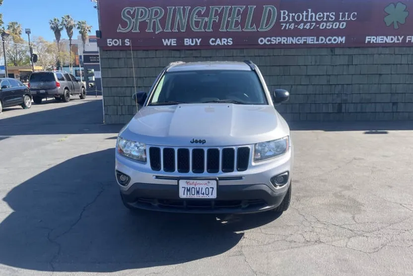 2015 Jeep Compass Altitude photo 1
