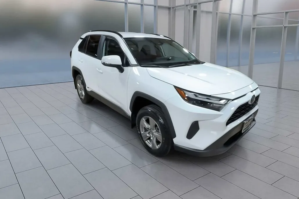 2023 Toyota RAV4 Hybrid LE photo 1