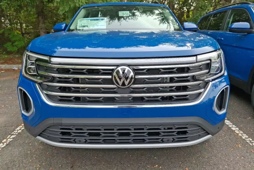 2026 Volkswagen Atlas SE Technology photo 1