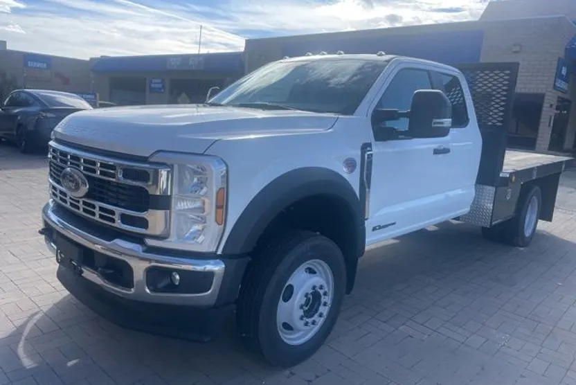 2024 Ford F-450 photo 1