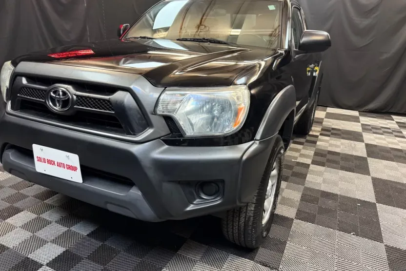 2013 Toyota Tacoma Base photo 1