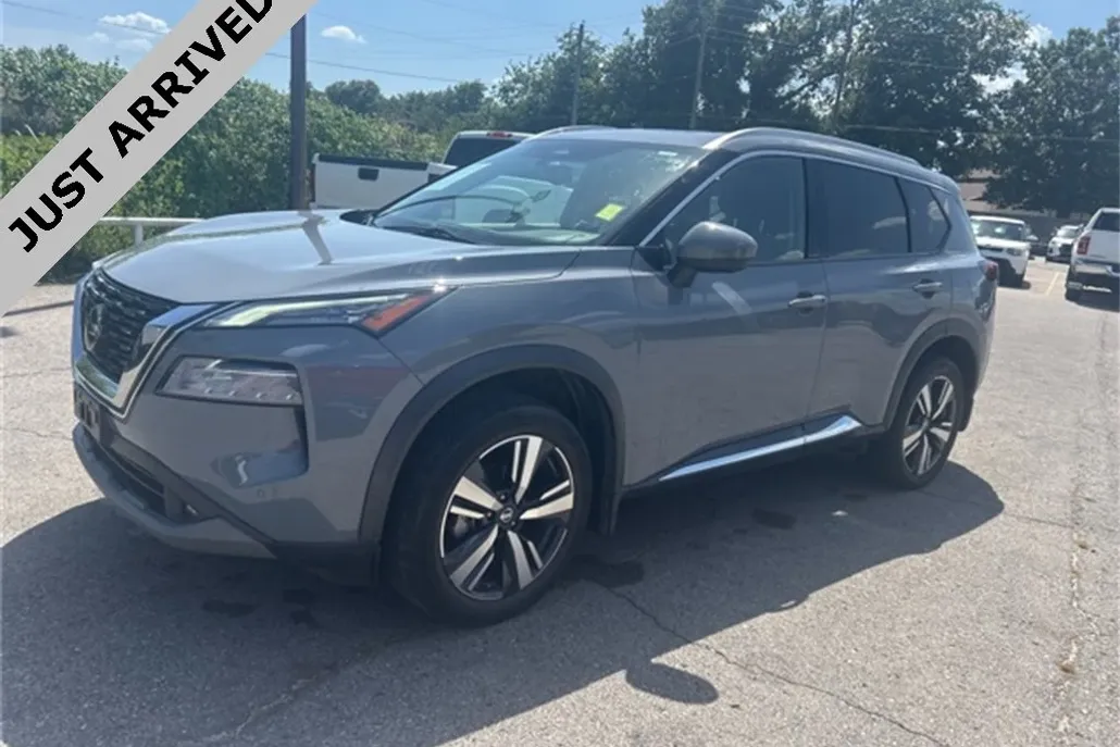 2021 Nissan Rogue SL photo 1