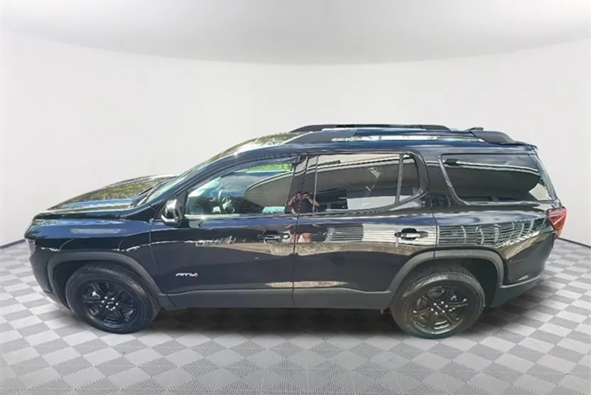 2023 Gmc Acadia AT4 photo 1