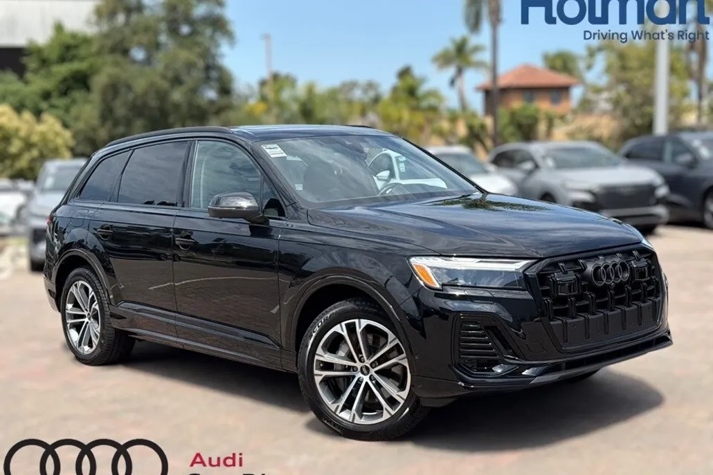 2025 Audi Q7 45 Premium Plus photo 1