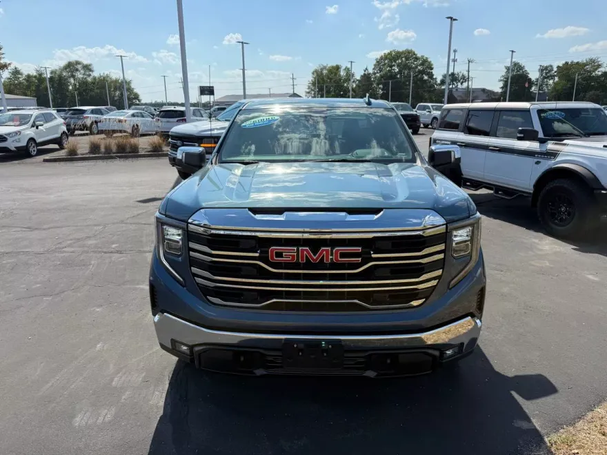 2024 Gmc Sierra 1500 SLT photo 1