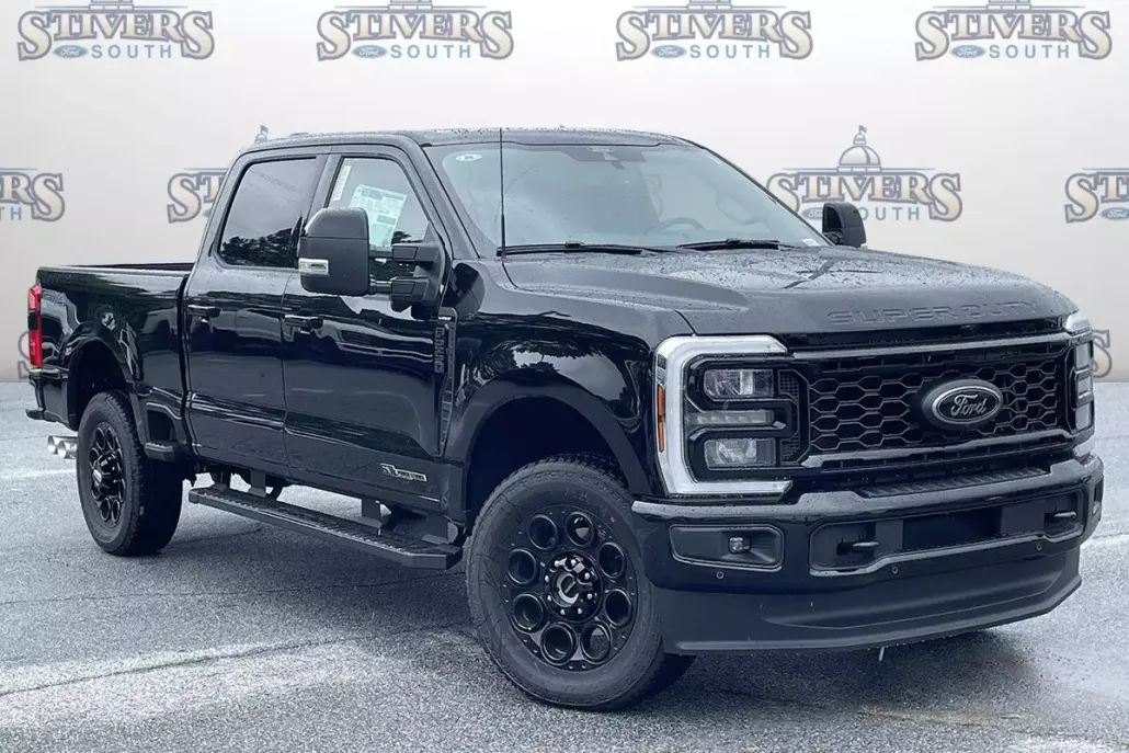 2025 Ford F-250 Lariat photo 1