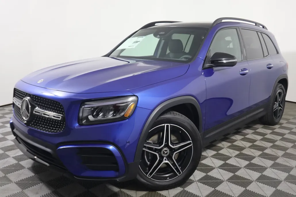 2024 Mercedes Benz GLB 250 photo 1