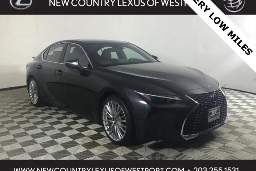 2022 Lexus IS 300 photo 1