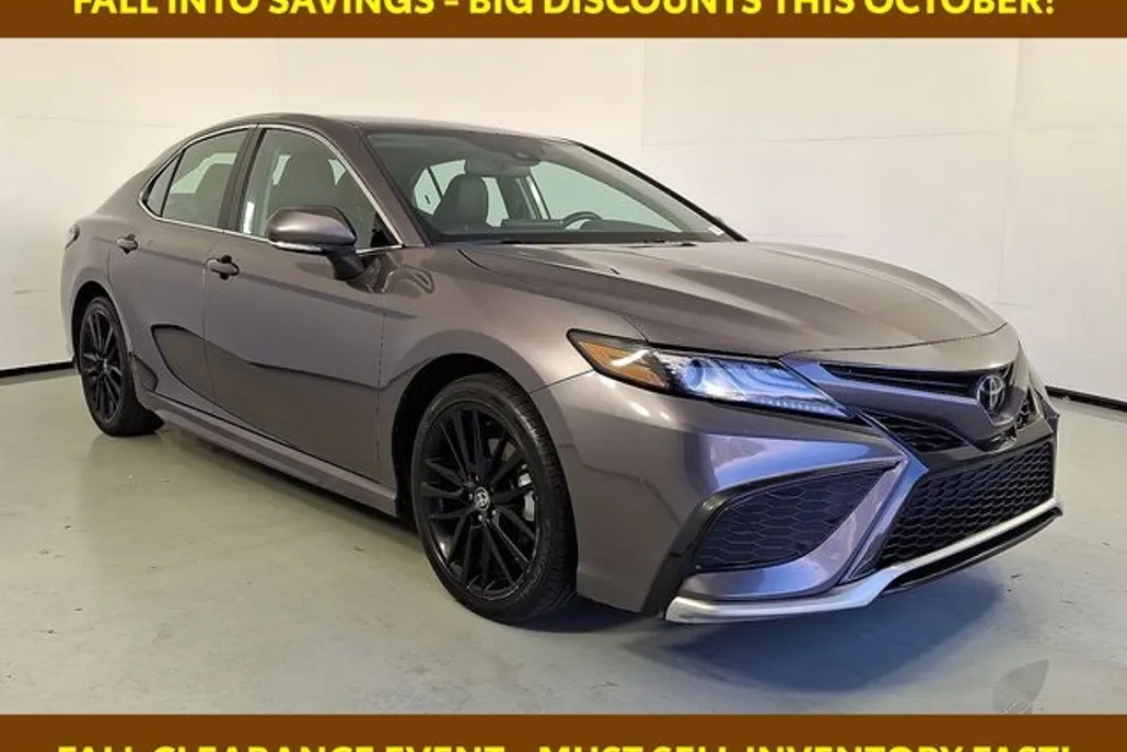 2023 Toyota Camry XSE photo 1