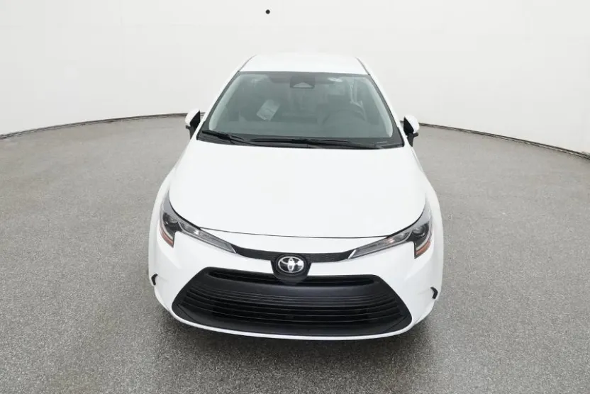 2025 Toyota Corolla LE photo 1