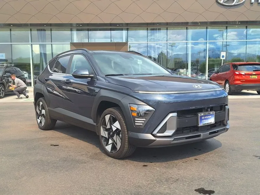 2024 Hyundai Kona Limited photo 1