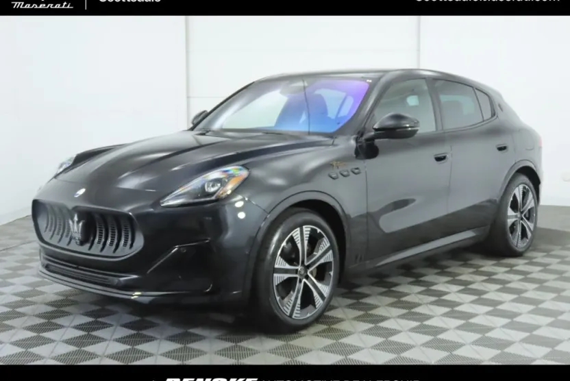 2025 Maserati Grecale photo 1