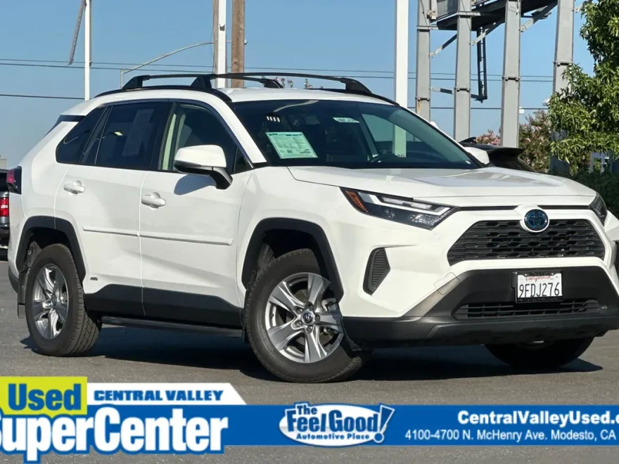 2023 Toyota RAV4 Hybrid LE photo 1
