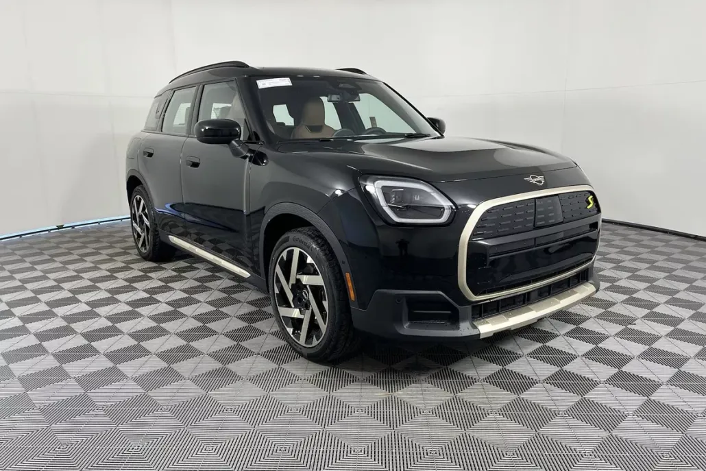 2025 Mini Countryman SE ALL4 Signature photo 1