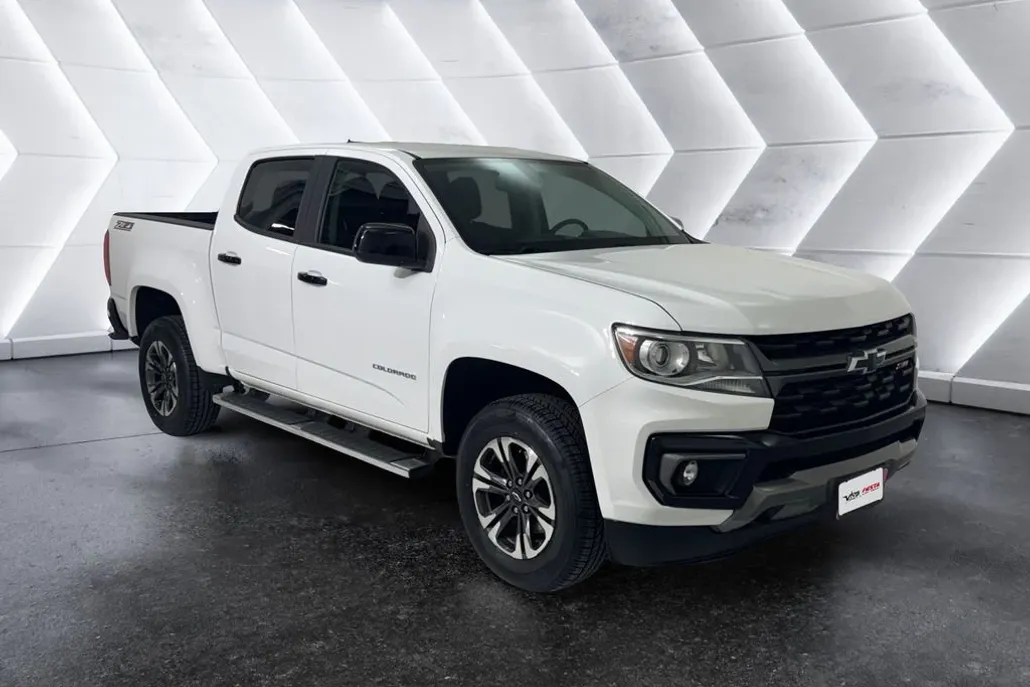2022 Chevrolet Colorado Z71 photo 1