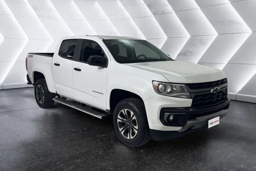 2022 Chevrolet Colorado Z71 photo 1