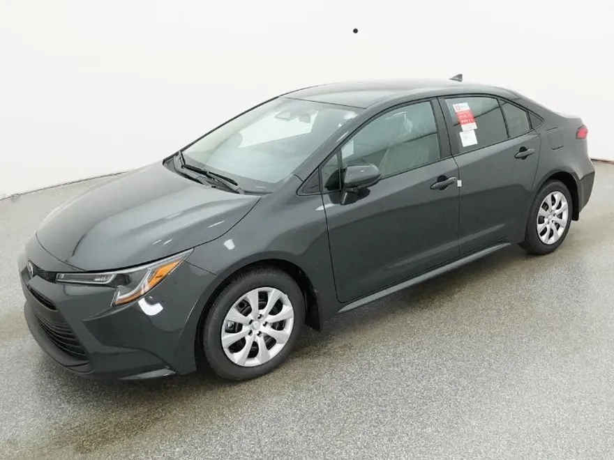 2026 Toyota Corolla LE photo 1