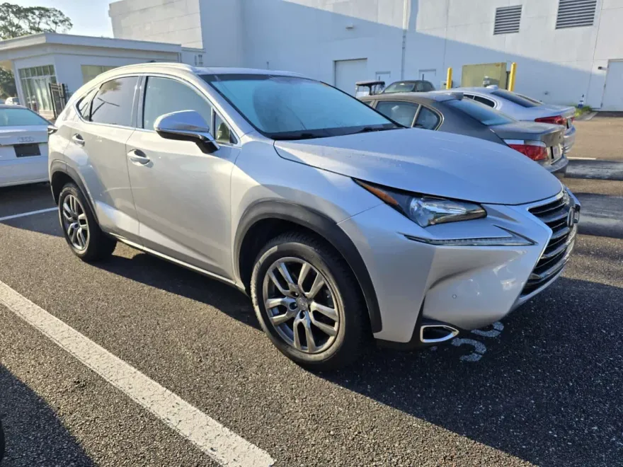 2016 Lexus NX 200t Luxury photo 1