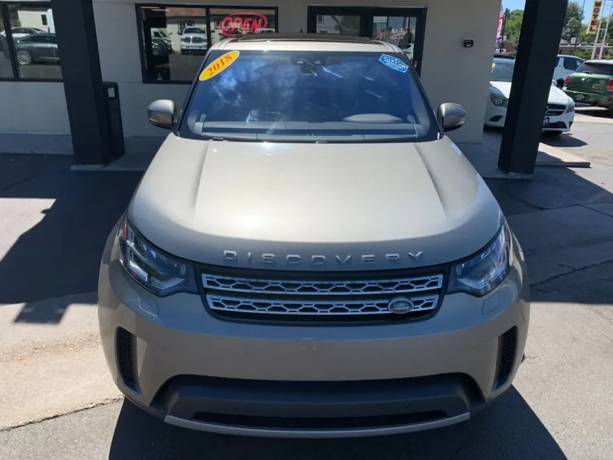 2018 Land Rover Discovery HSE photo 1