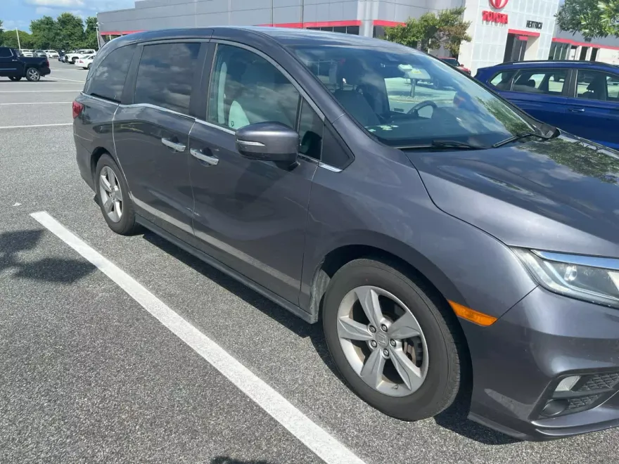 2019 Honda Odyssey EX photo 1