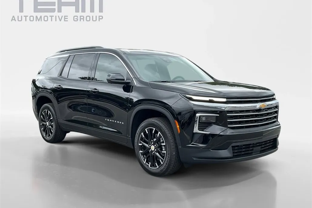 2026 Chevrolet Traverse photo 1