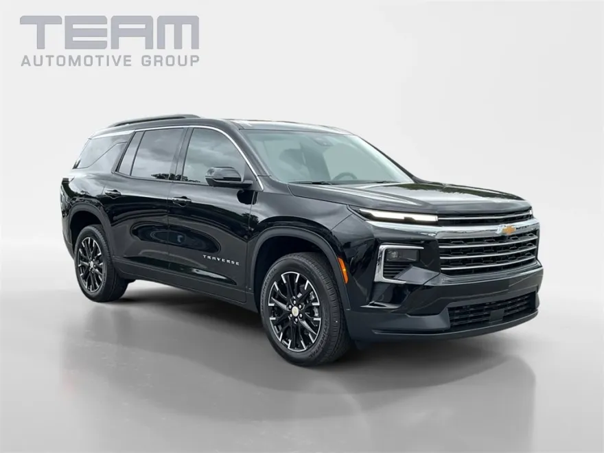 2026 Chevrolet Traverse photo 1
