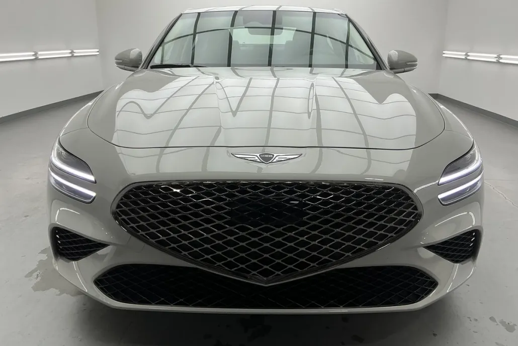 2025 Genesis G70 2.5T photo 1