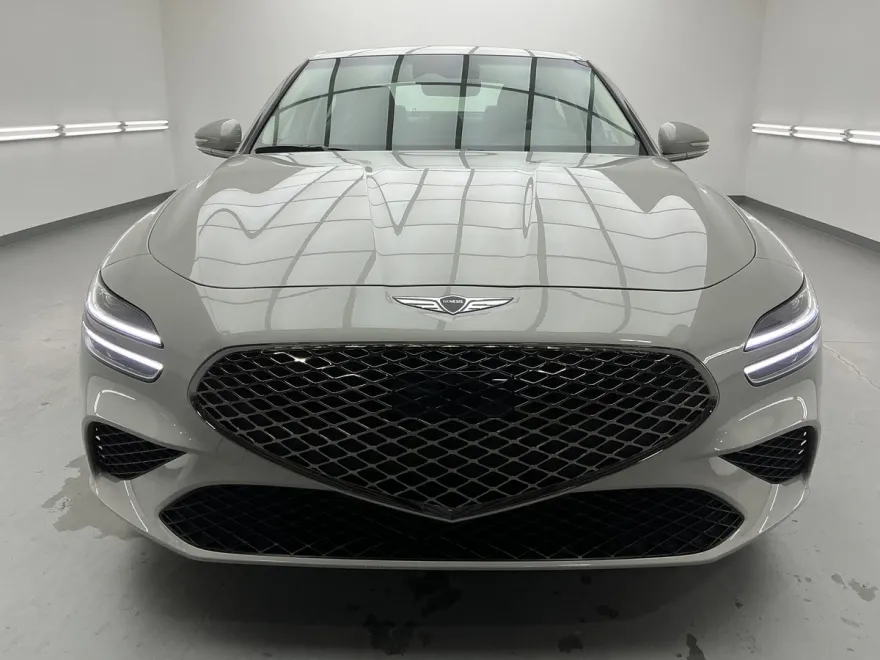 2025 Genesis G70 2.5T photo 1