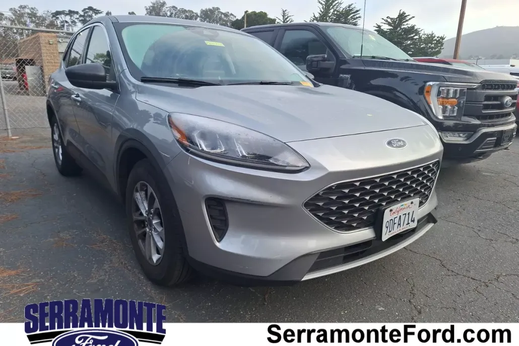 2022 Ford Escape SE photo 1