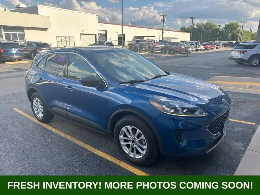 2022 Ford Escape SE photo 1