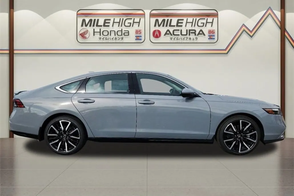 2025 Honda Accord Hybrid Touring photo 1