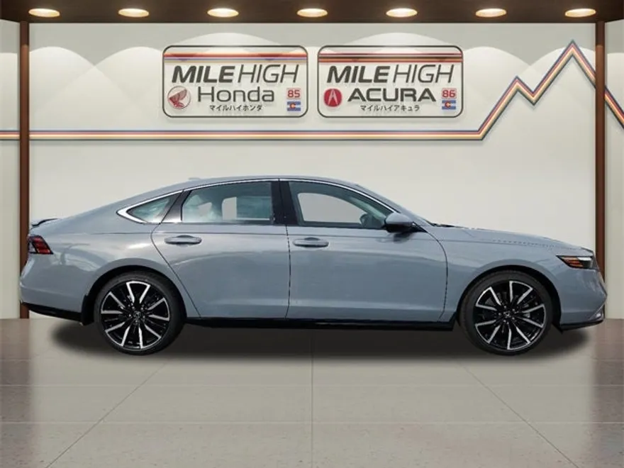 2025 Honda Accord Hybrid Touring photo 1