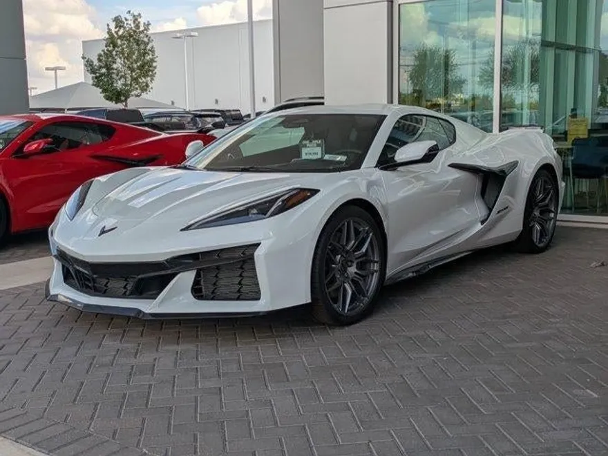 2026 Chevrolet Corvette Z06 Coupe 1LZ photo 1