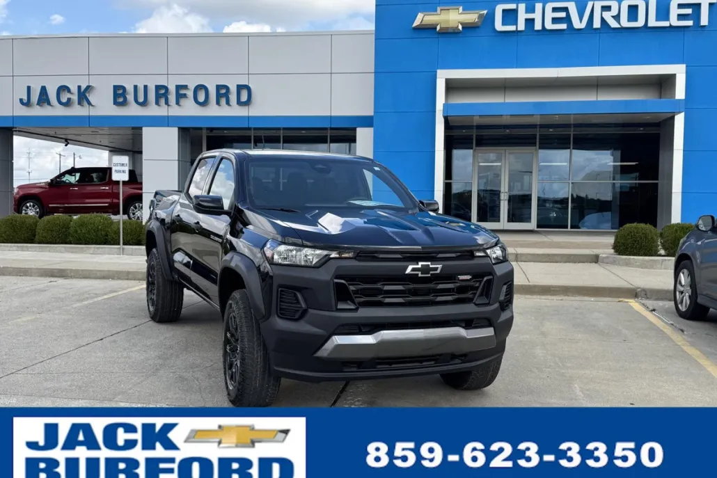 2026 Chevrolet Colorado Trail Boss photo 1