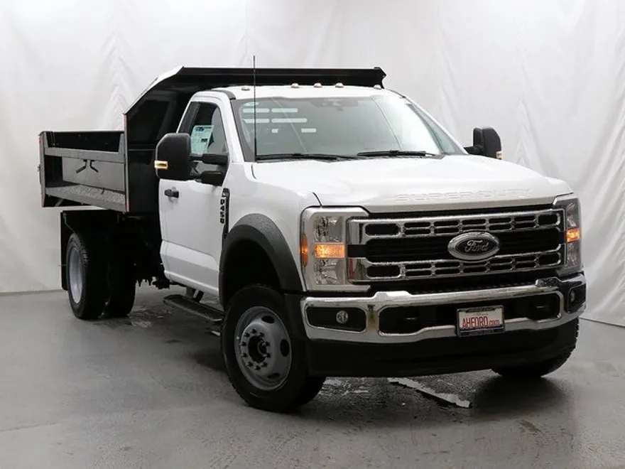 2025 Ford F-450 XL photo 1
