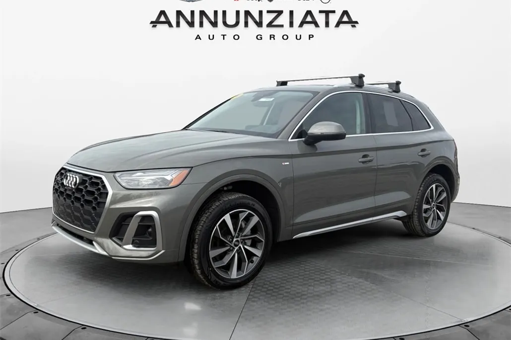 2024 Audi Q5 45 S line Premium photo 1