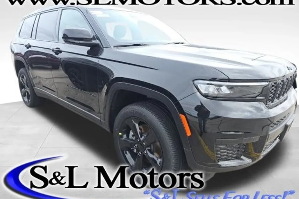 2025 Jeep Grand Cherokee Altitude photo 1