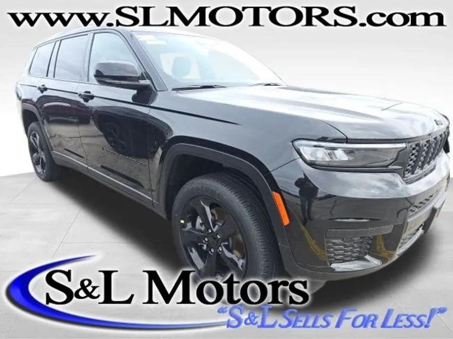 2025 Jeep Grand Cherokee Altitude photo 1