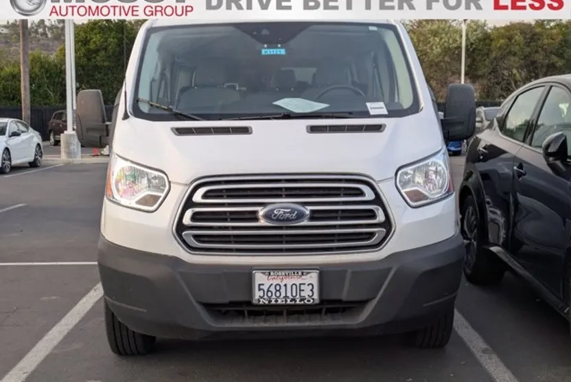2019 Ford Transit Passenger XLT photo 1